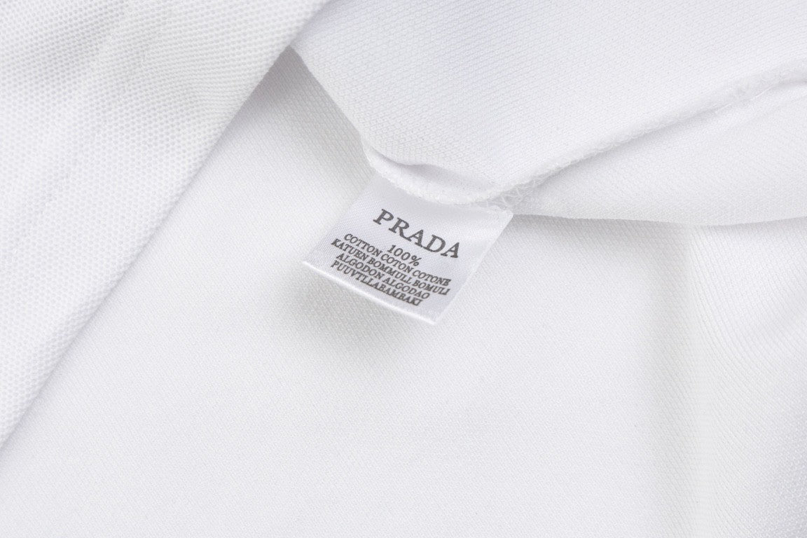 Printed T-Shirt: High-End Fashion Statement-1216