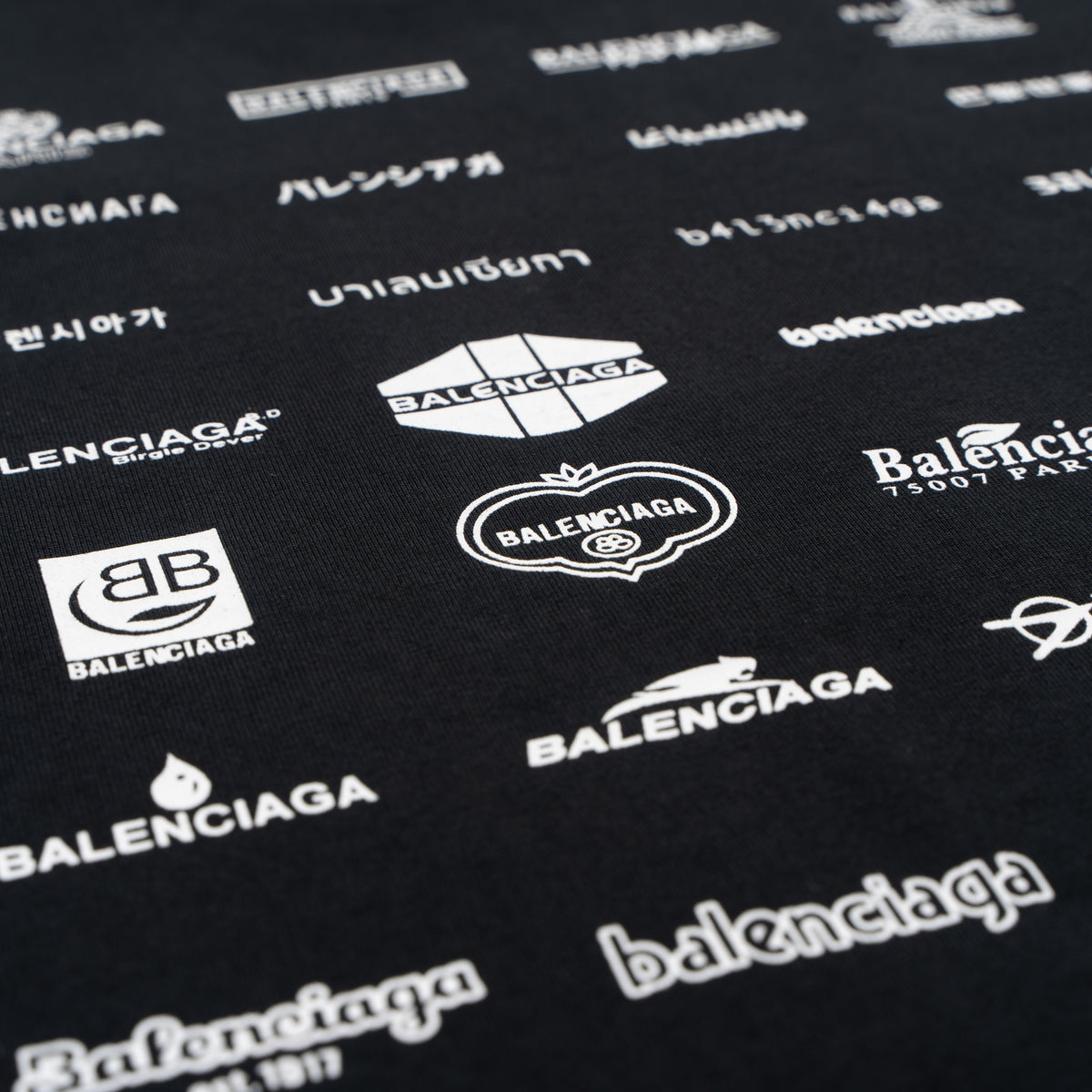 Printed T-Shirt: High-End Fashion Statement-1091