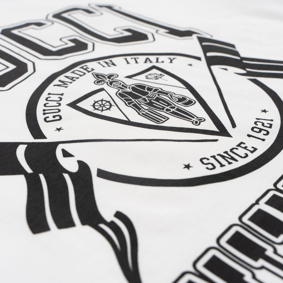 Printed T-Shirt: High-End Fashion Statement-1023