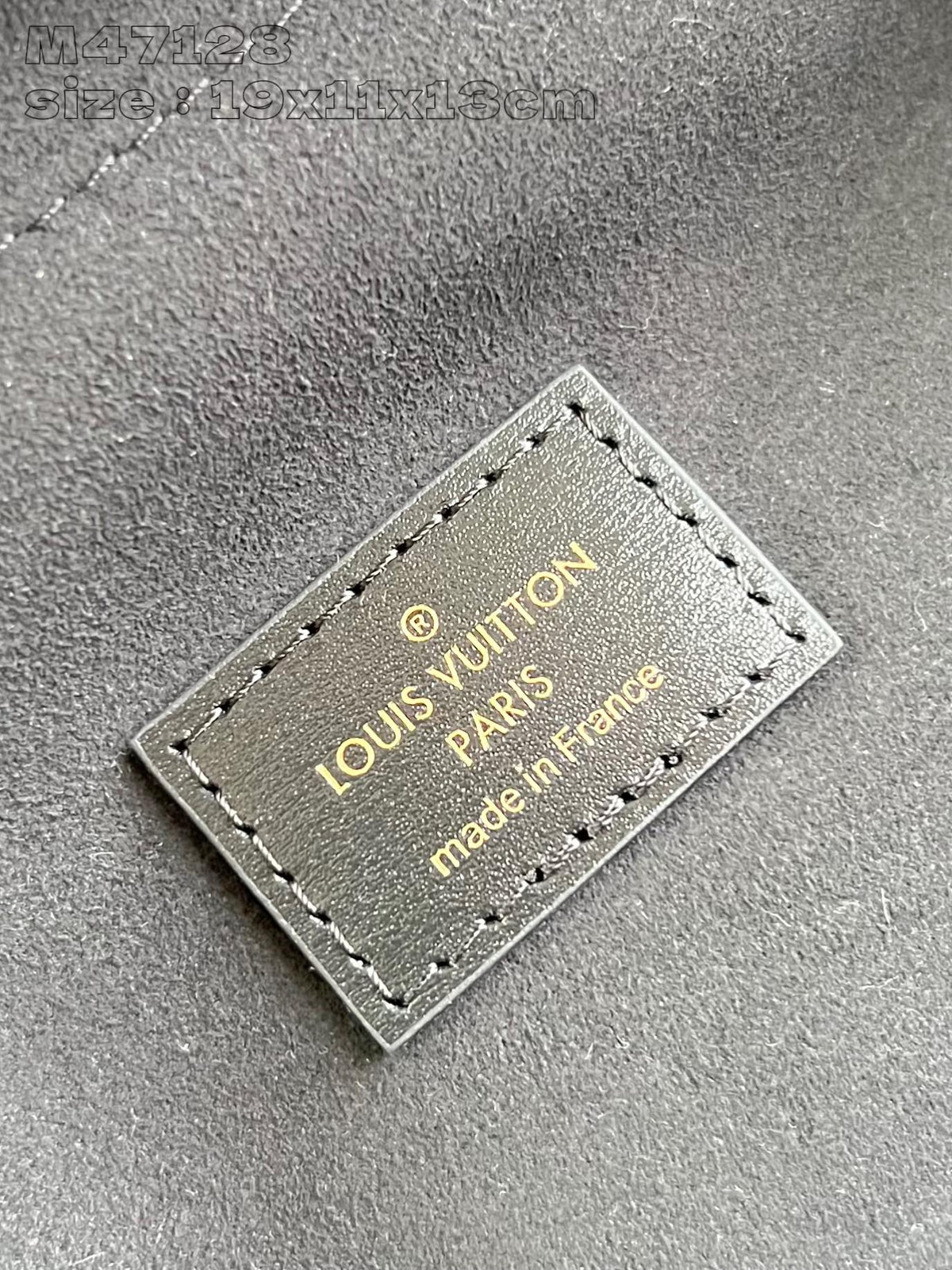 Exquisite leather bags-359