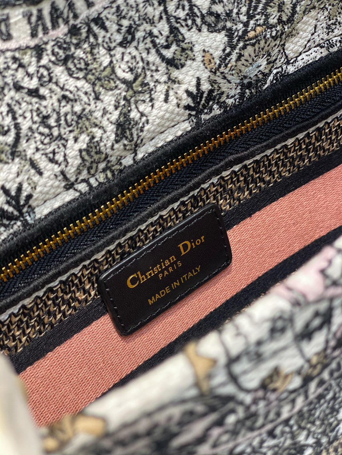 Exquisite leather bags-142