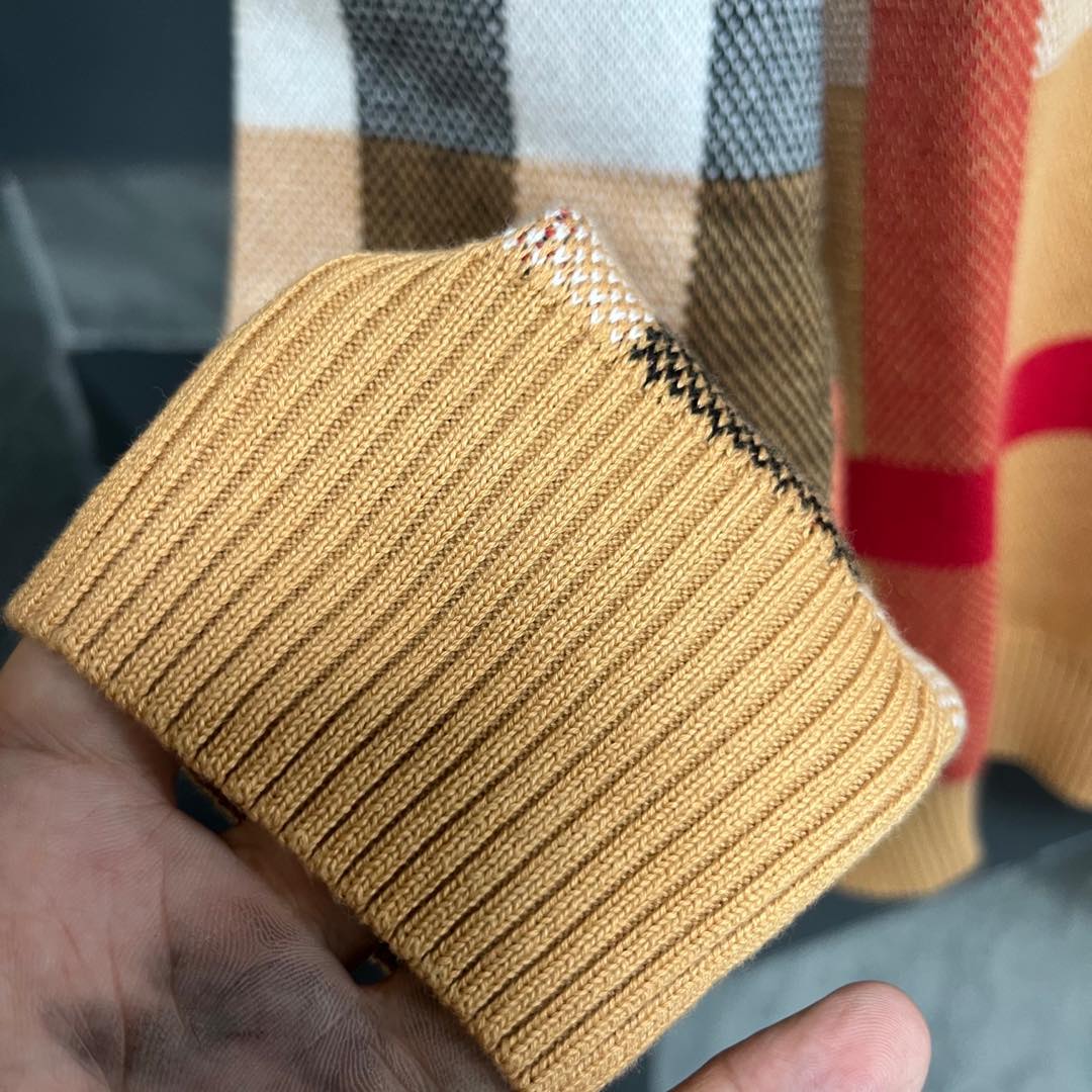 Classic Fashion Sweater-1001