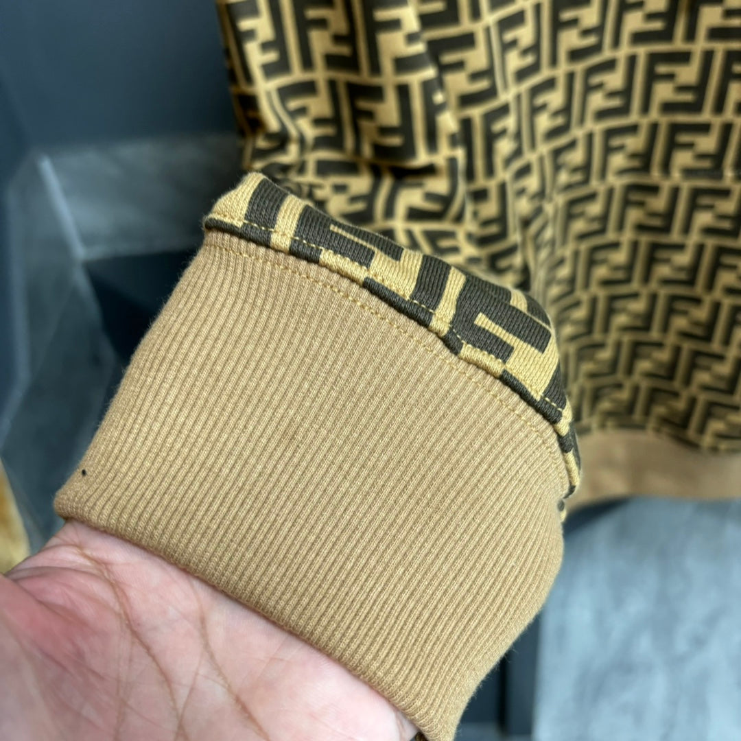 Classic Fit Hoodie-1007