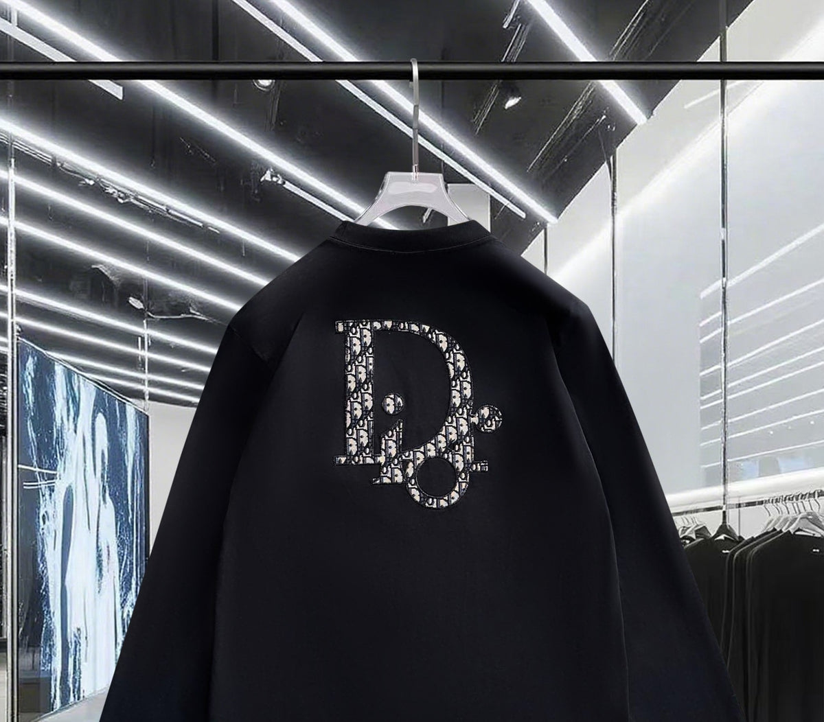 Classic Fashion Sweater-1011