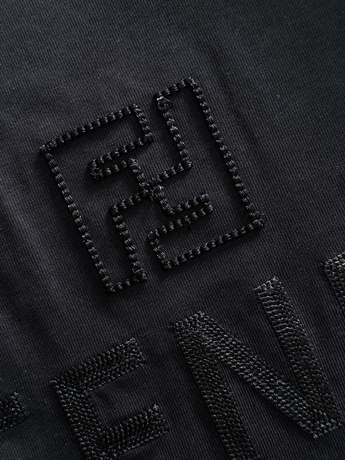 Classic Fashion Sweater-1017