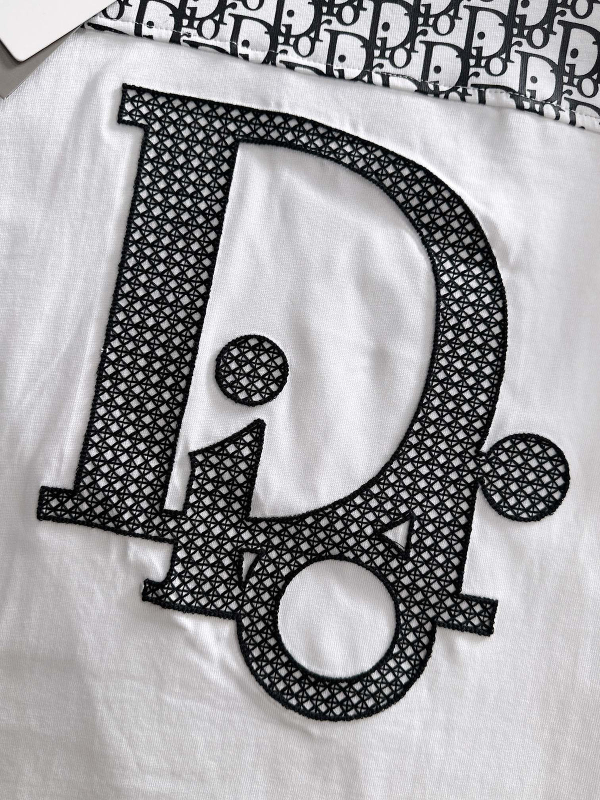 Classic Fashion Sweater-1020