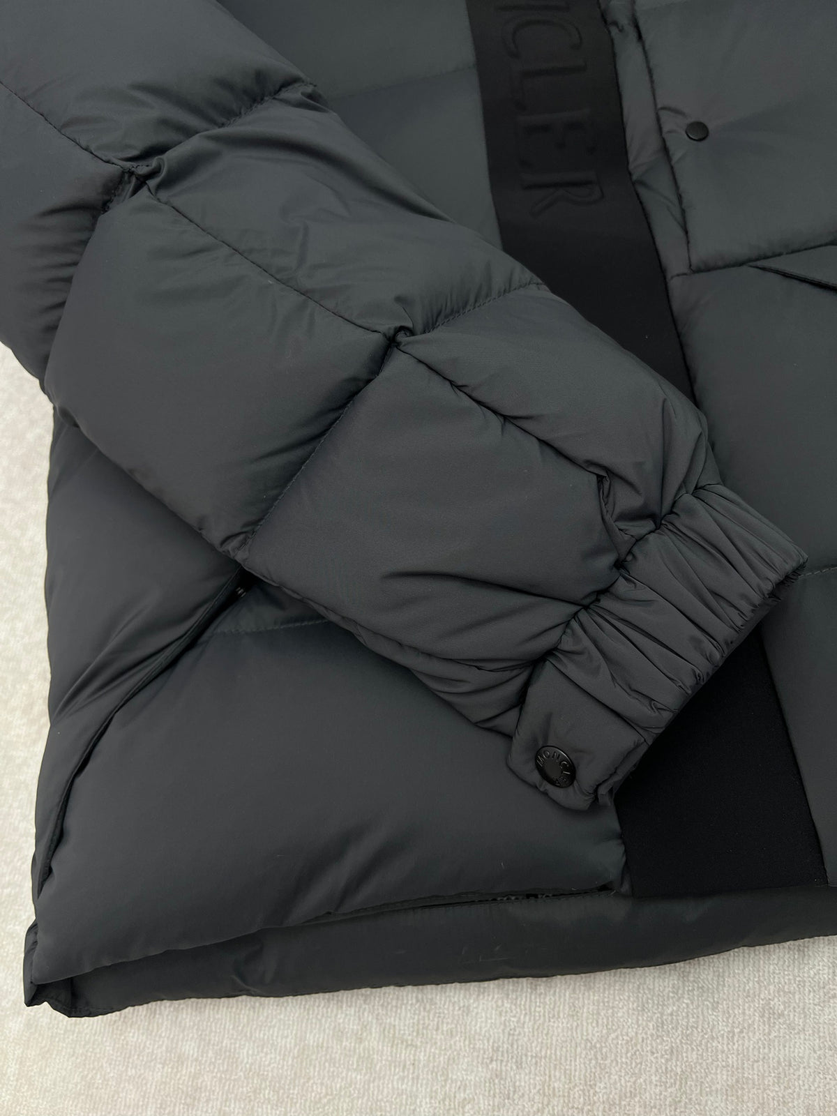 Classic down jacket-4