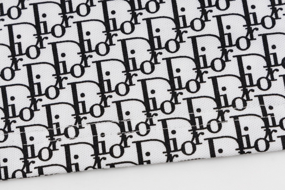 Printed T-Shirt: High-End Fashion Statement-1219