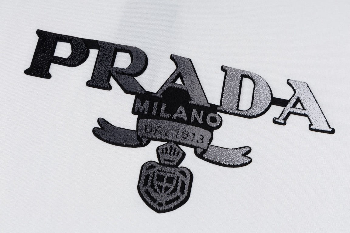 Printed T-Shirt: High-End Fashion Statement-1275