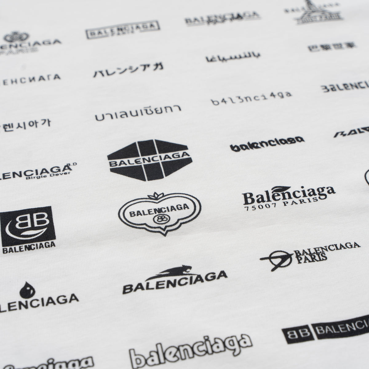 Printed T-Shirt: High-End Fashion Statement-1093