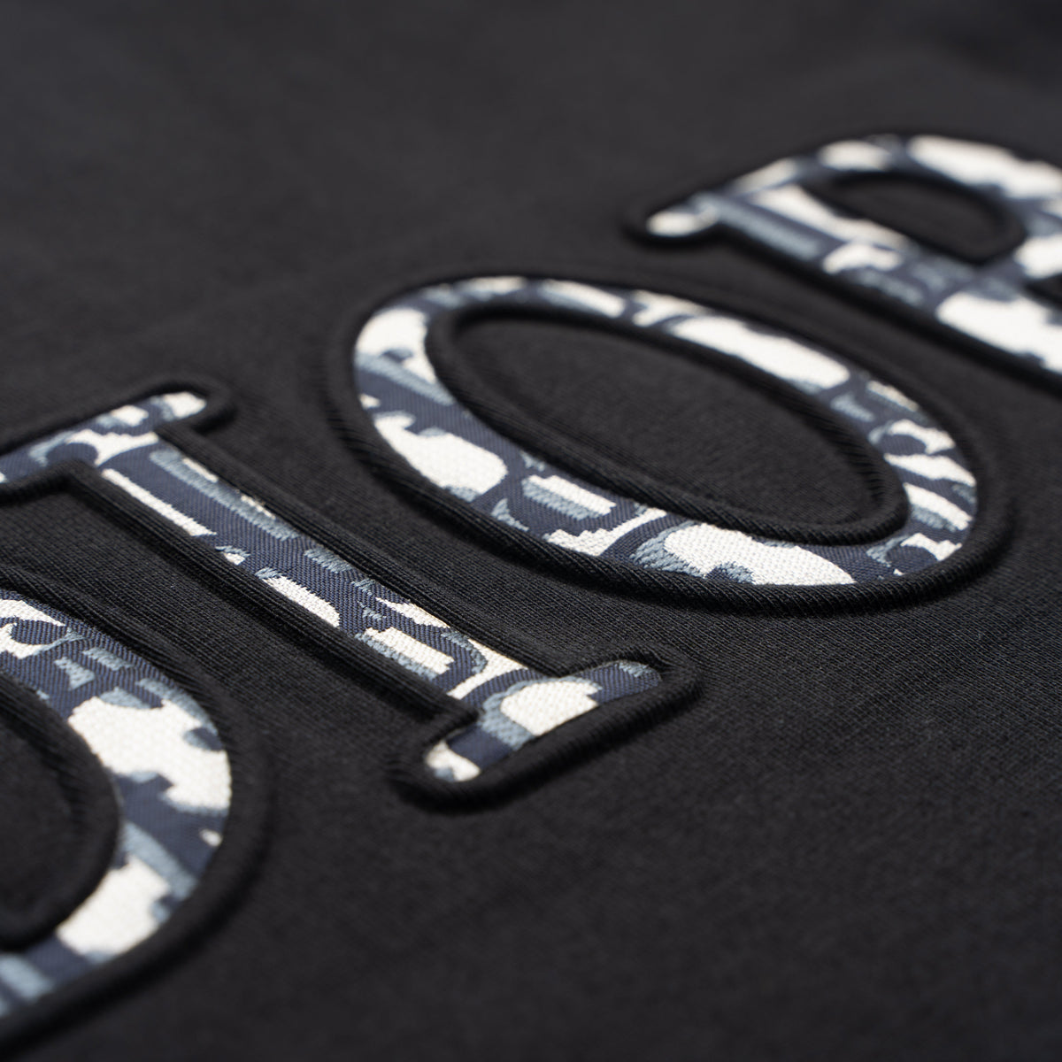 Printed T-Shirt: High-End Fashion Statement-1178