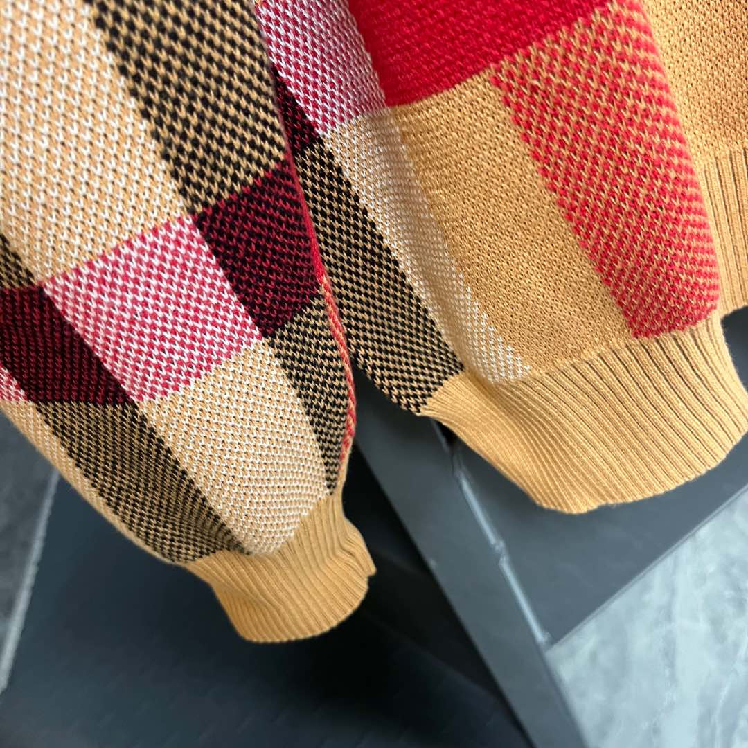 Classic Fashion Sweater-1001