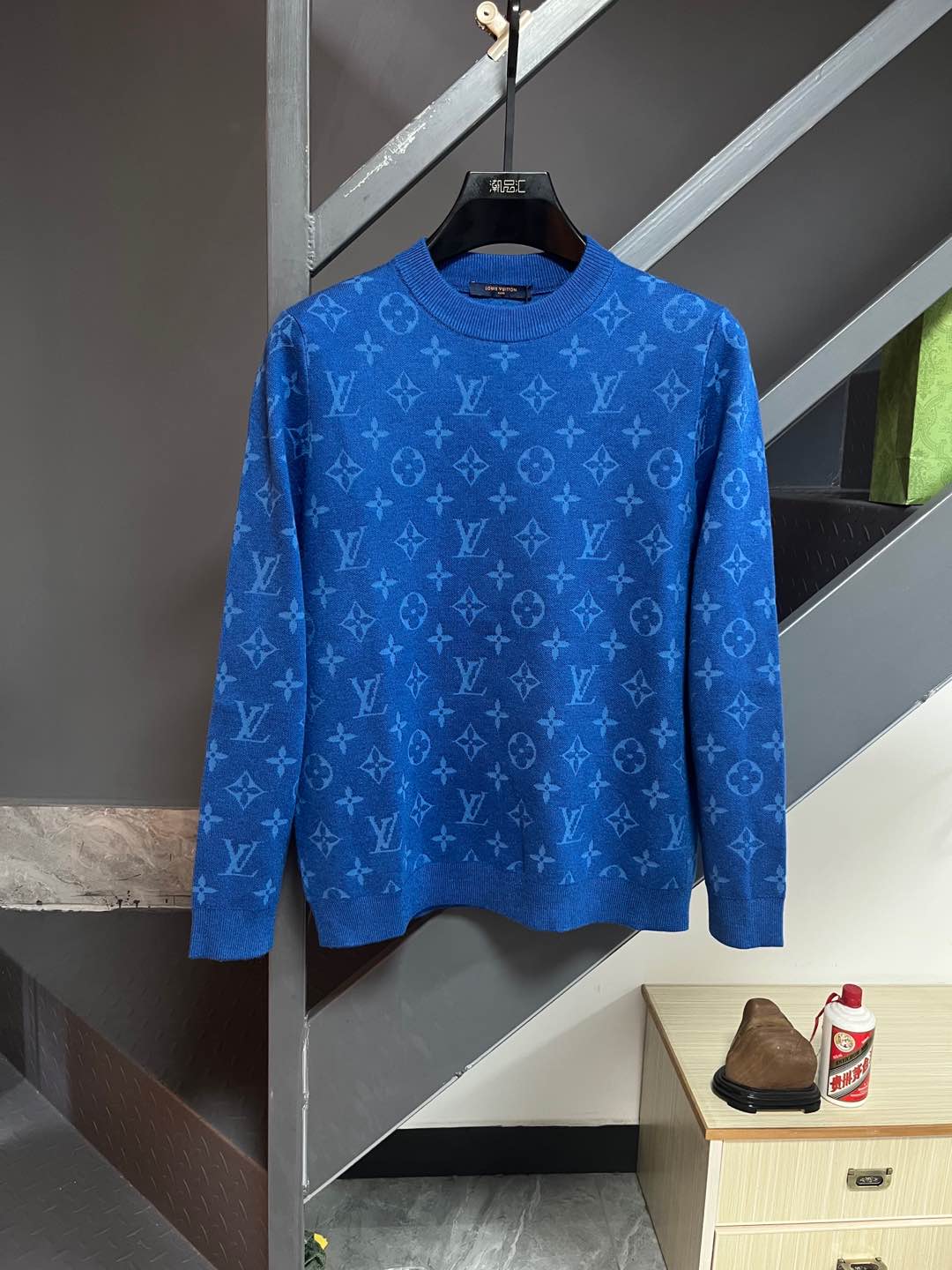 Classic Fashion Sweater-1002