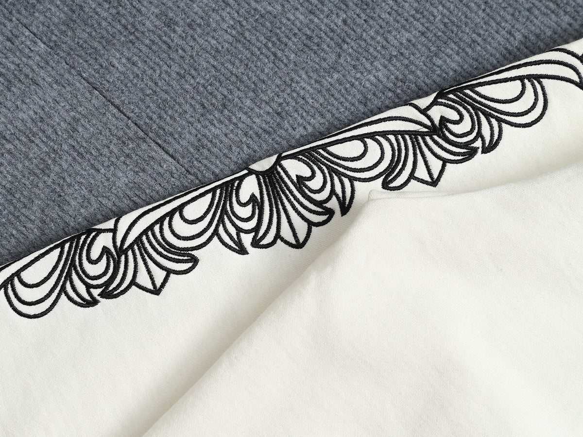 Classic Fit Hoodie-1009