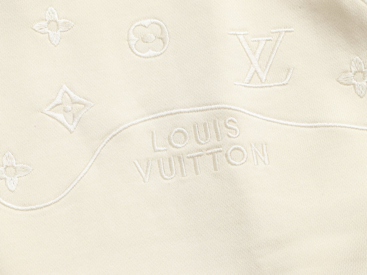 Classic Fit Hoodie-1011