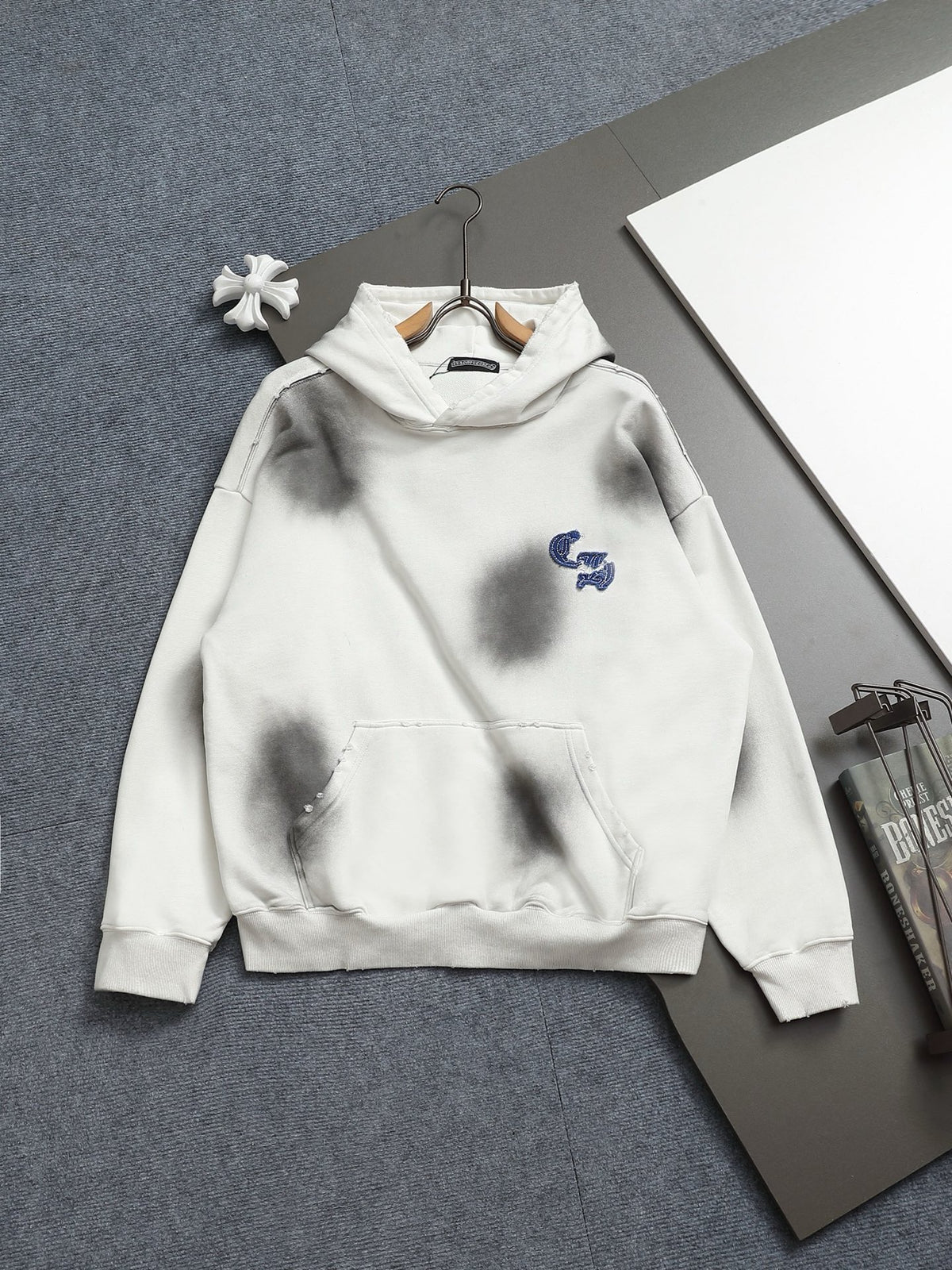 Classic Fit Hoodie-1015