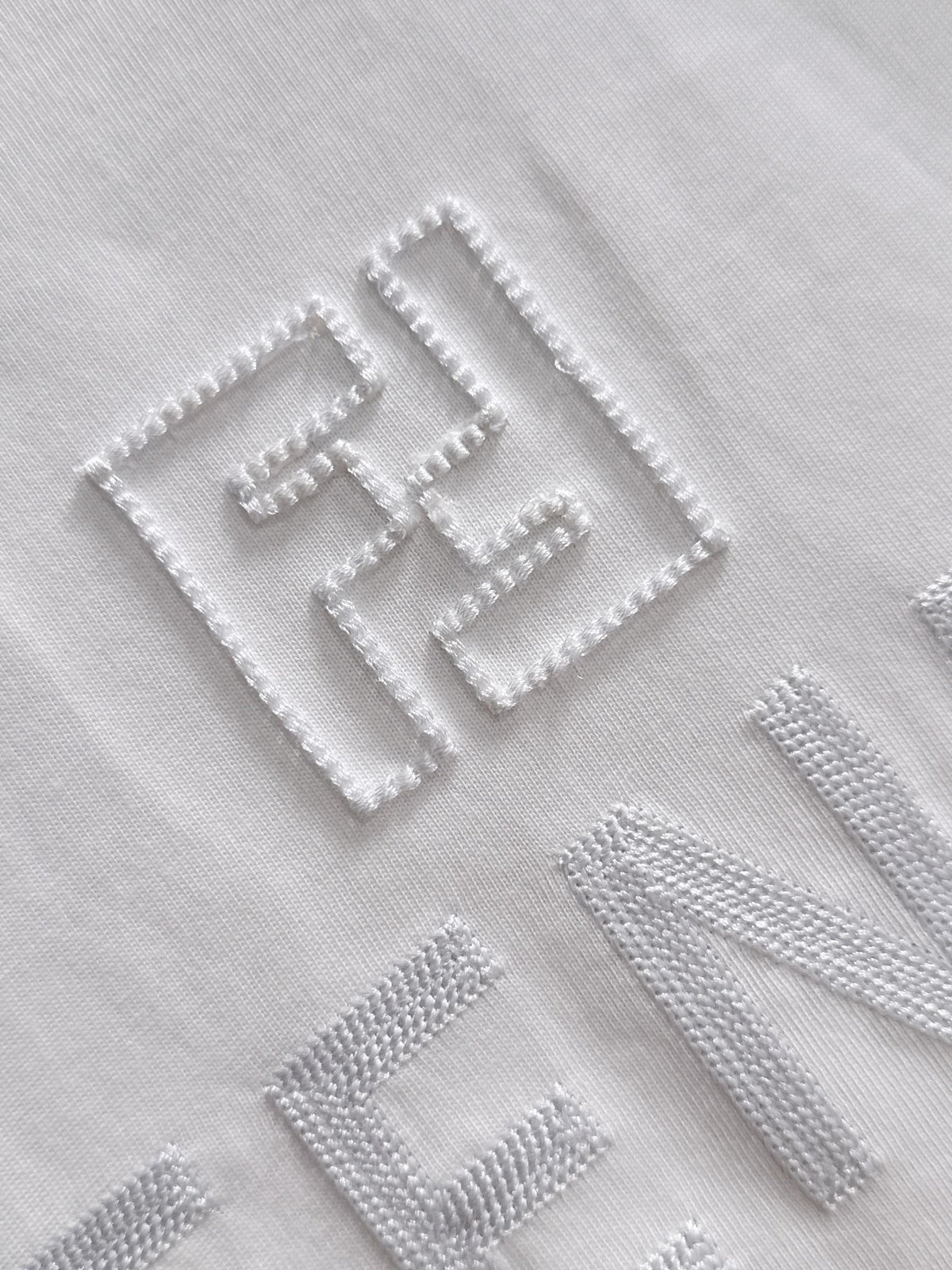 Classic Fashion Sweater-1018