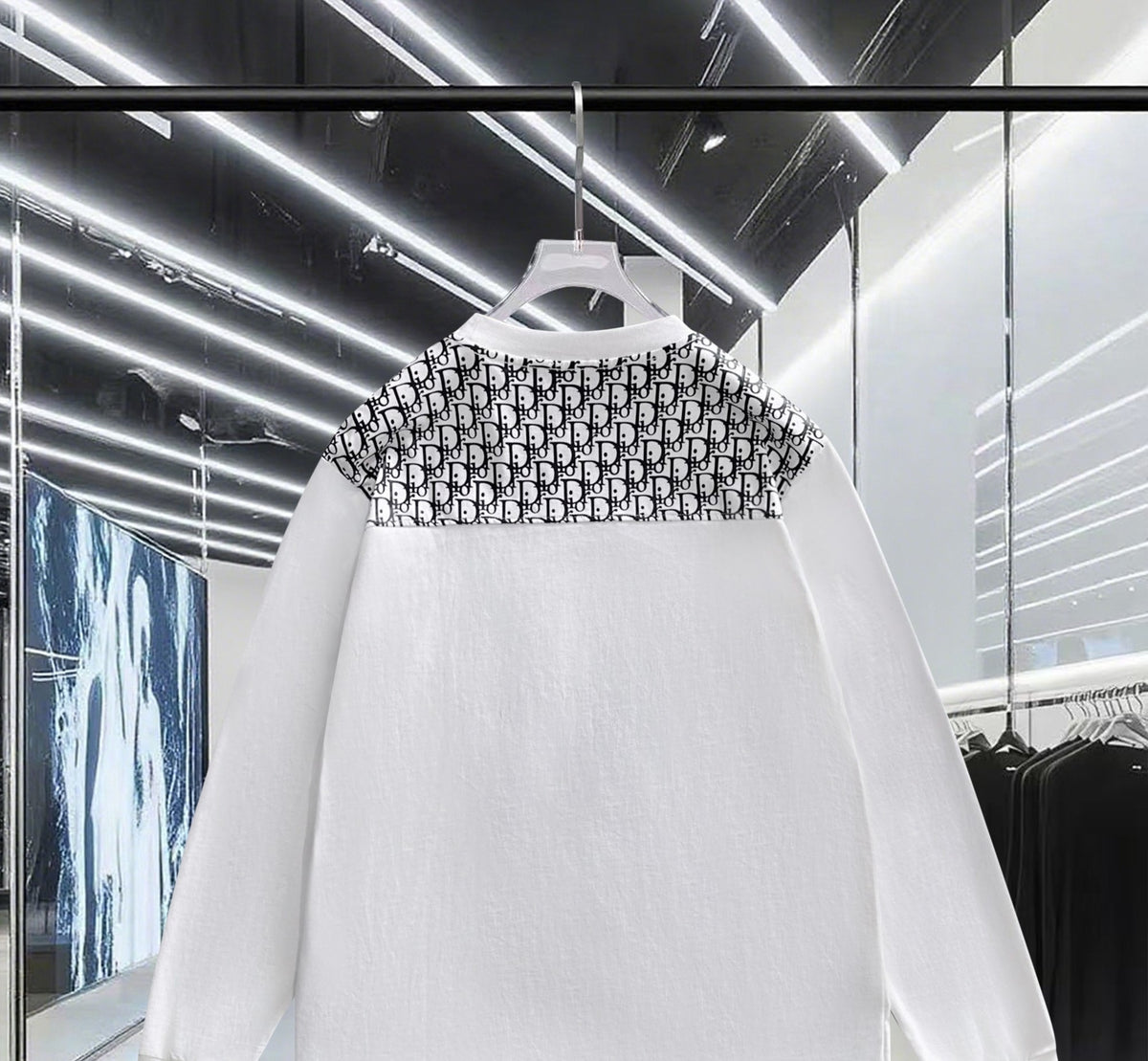 Classic Fashion Sweater-1020