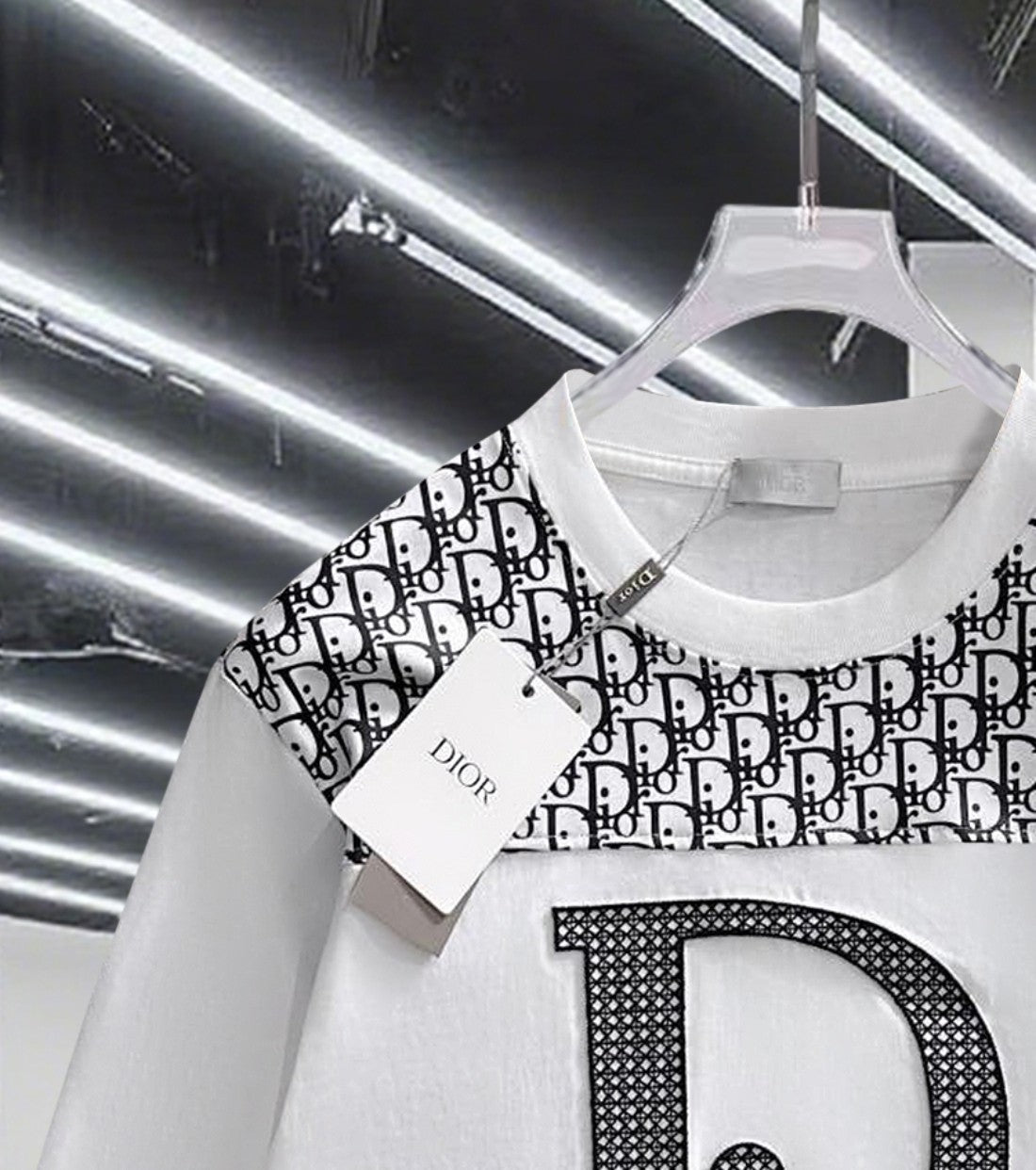 Classic Fashion Sweater-1020