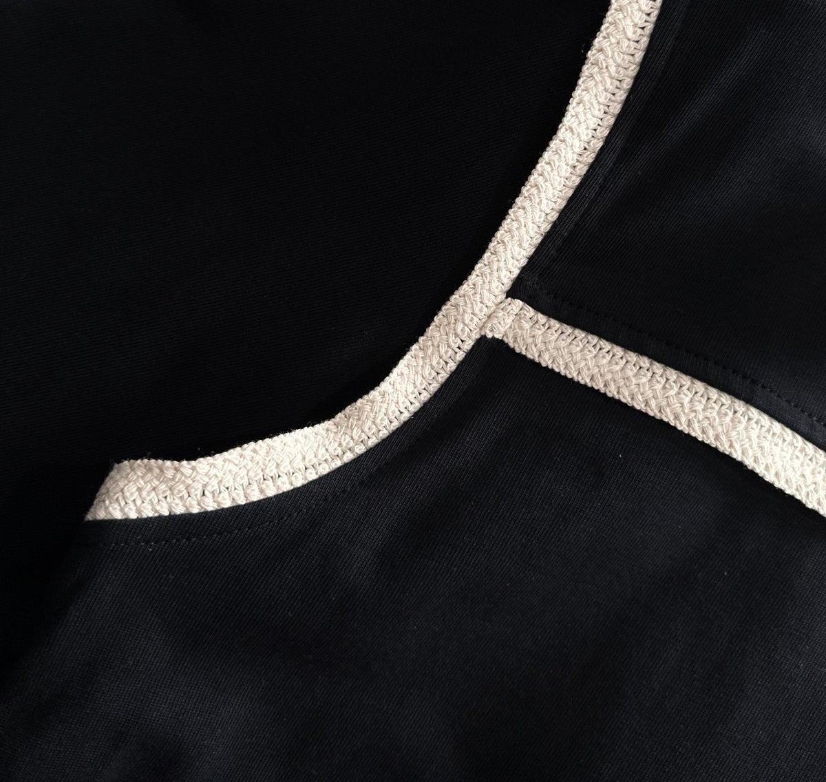 Classic Fashion Sweater-1022